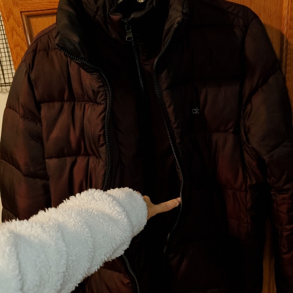 Calvin Klein Merlot Classic Puffer Coat - Picture 10 of 16